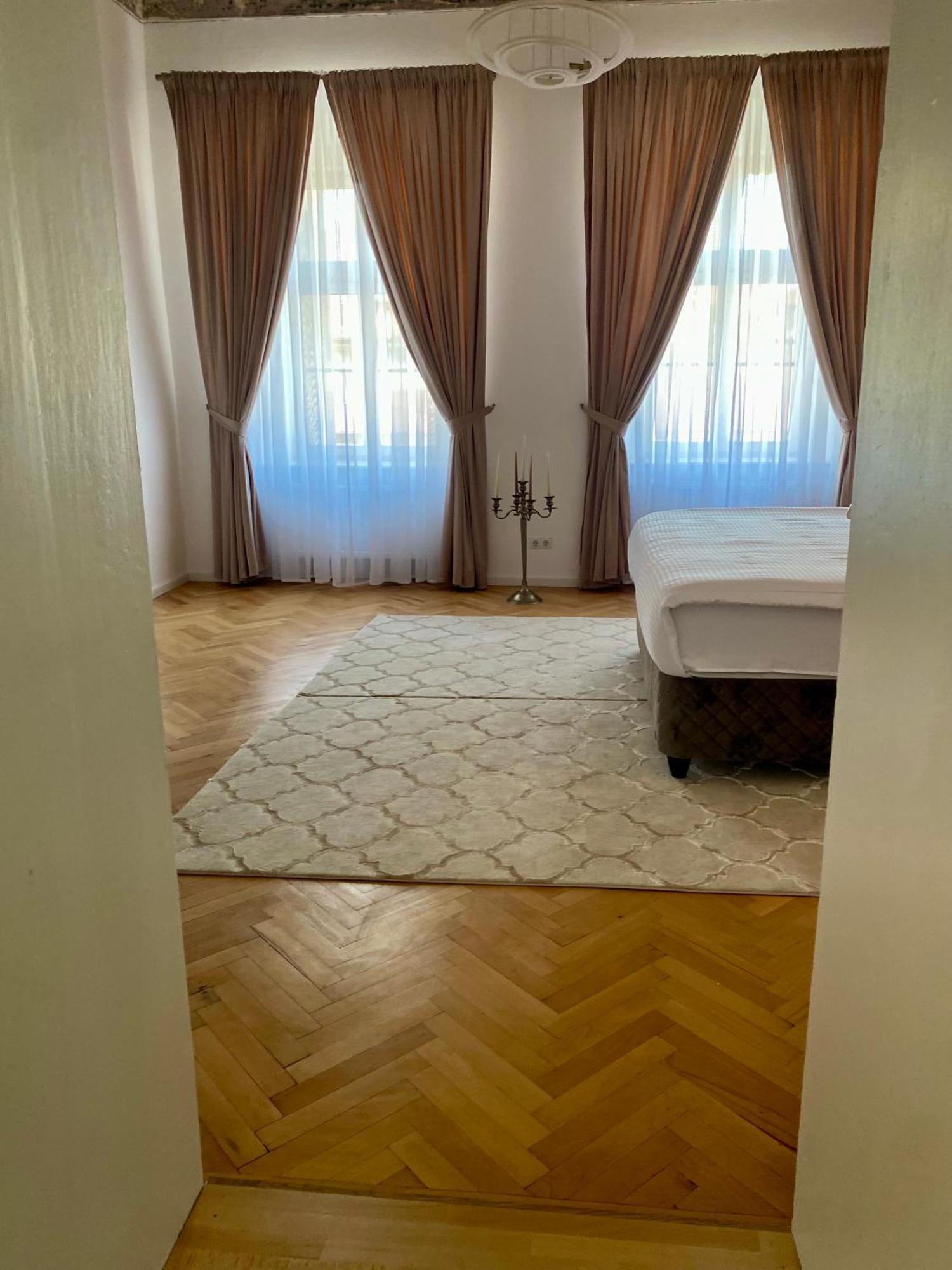 Schiller Rooms 锡比乌 外观 照片