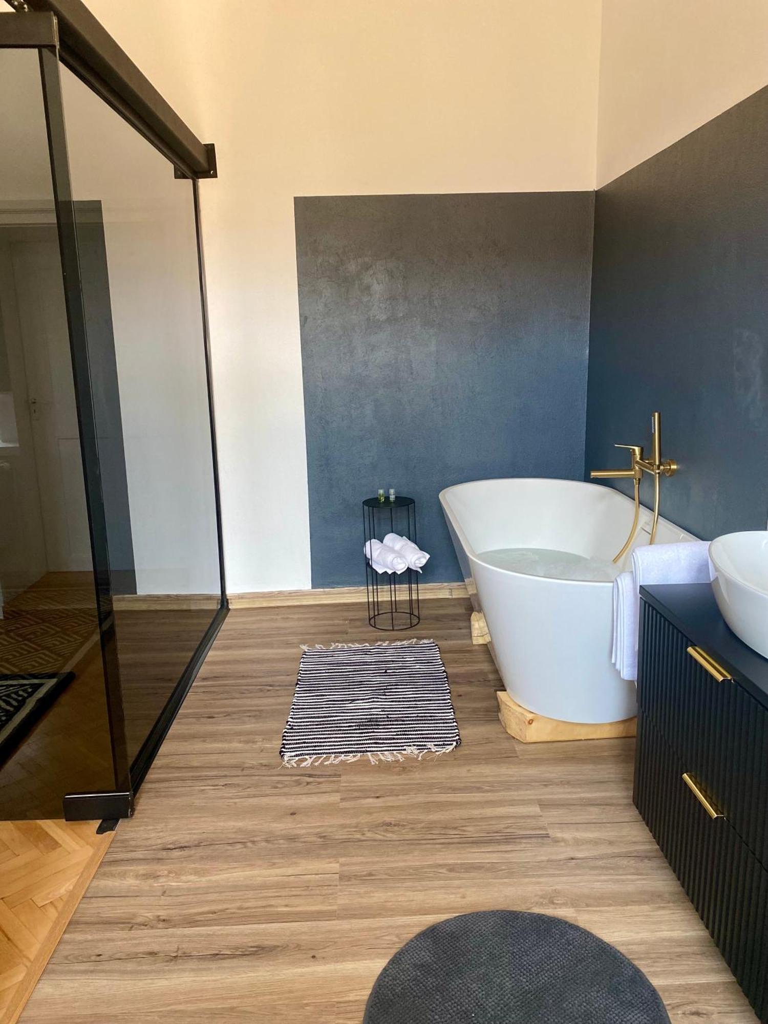 Schiller Rooms 锡比乌 外观 照片
