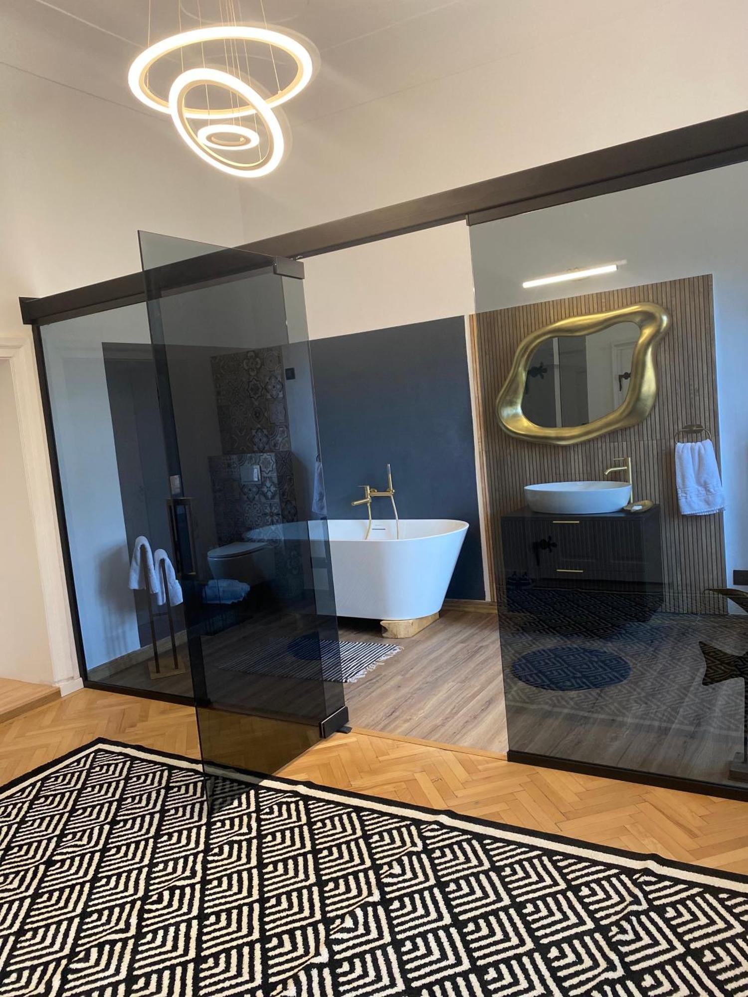 Schiller Rooms 锡比乌 外观 照片